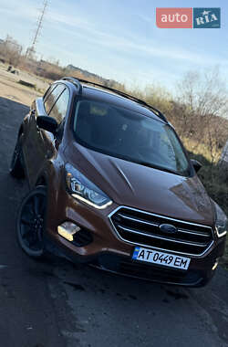 Позашляховик / Кросовер Ford Escape 2017 в Коломиї