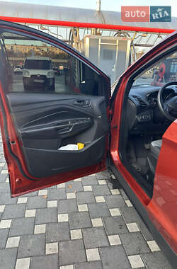 Внедорожник / Кроссовер Ford Escape 2019 в Полтаве