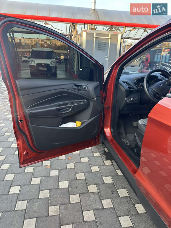 Позашляховик / Кросовер Ford Escape 2019 в Полтаві фото 18 Позашляховик / Кросовер Ford Escape 2019 в Полтаві