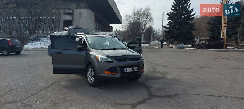 Внедорожник / Кроссовер Ford Escape 2014 в Днепре