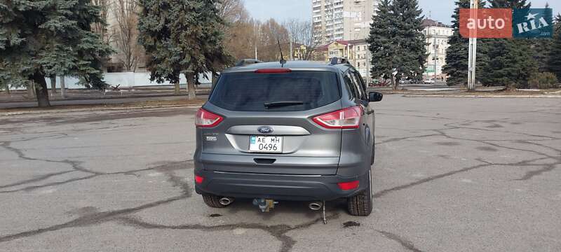 Внедорожник / Кроссовер Ford Escape 2014 в Днепре