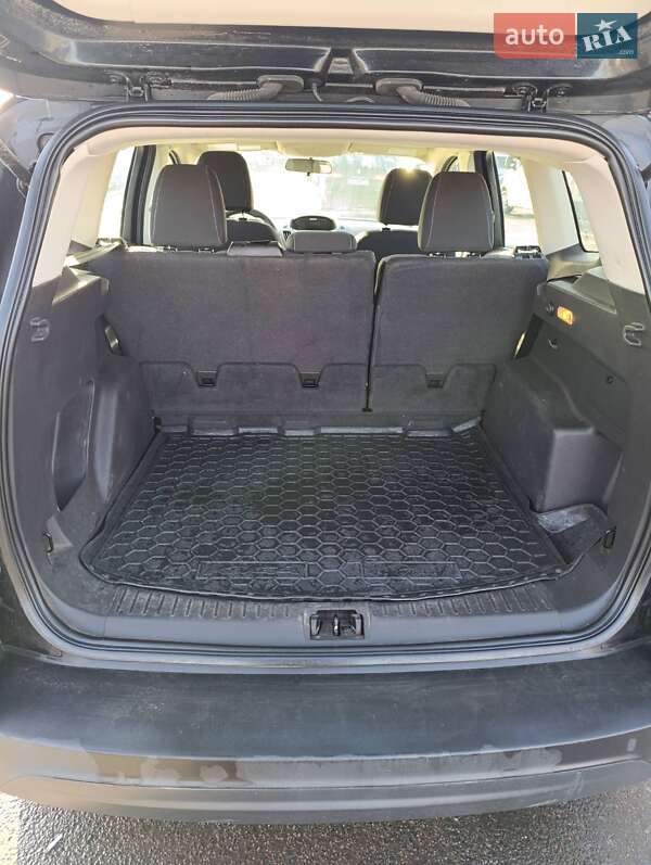 Внедорожник / Кроссовер Ford Escape 2017 в Ровно