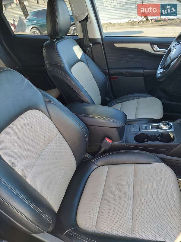Внедорожник / Кроссовер Ford Escape 2022 в Киеве