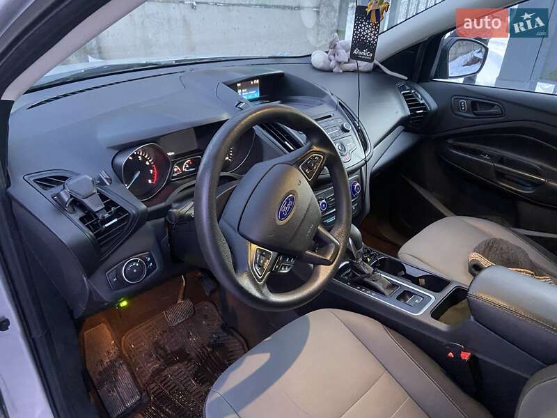 Позашляховик / Кросовер Ford Escape 2018 в Чернігові фото 5 Позашляховик / Кросовер Ford Escape 2018 в Чернігові