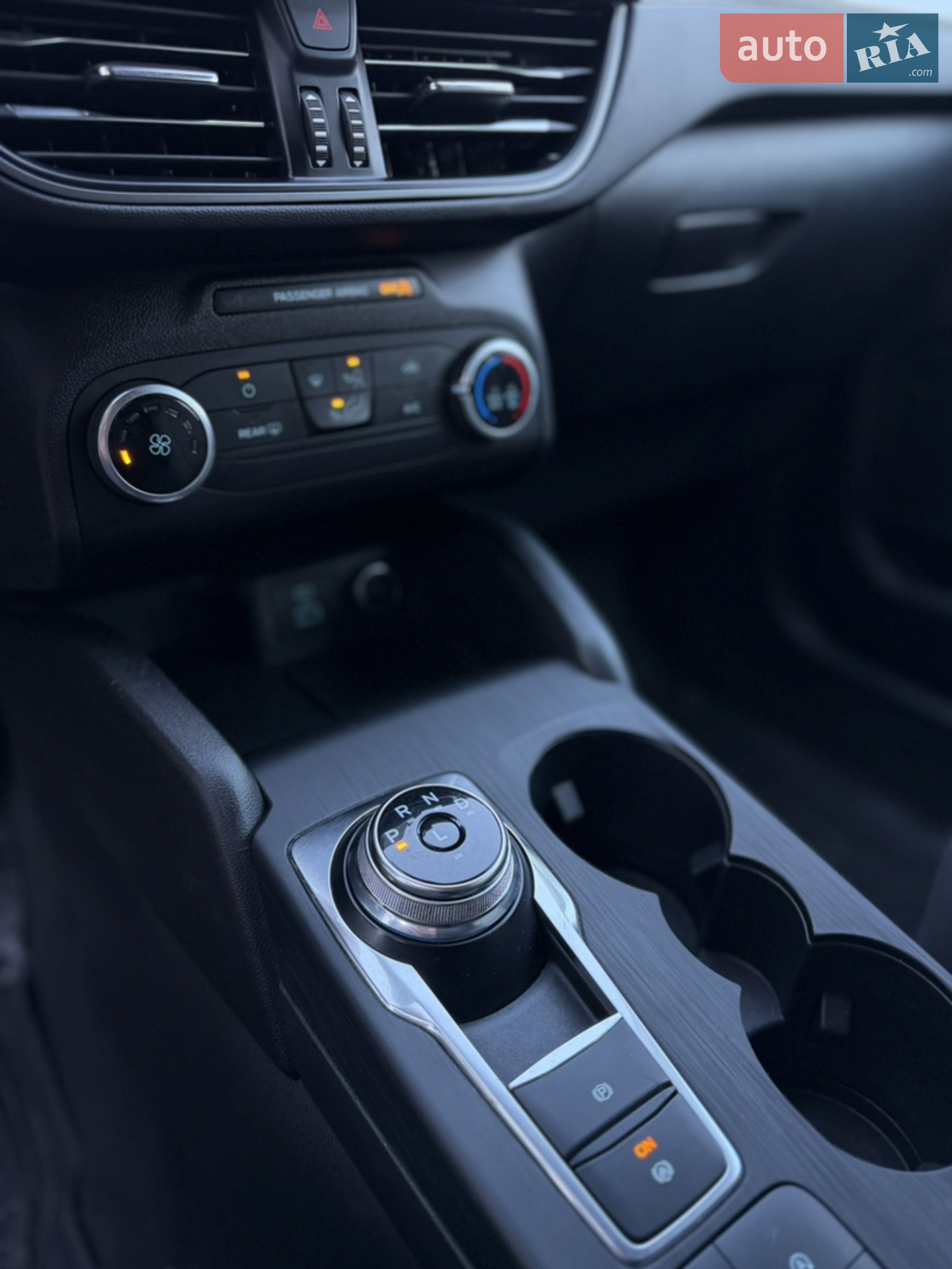 2020 Ford Escape - мініатюра 9