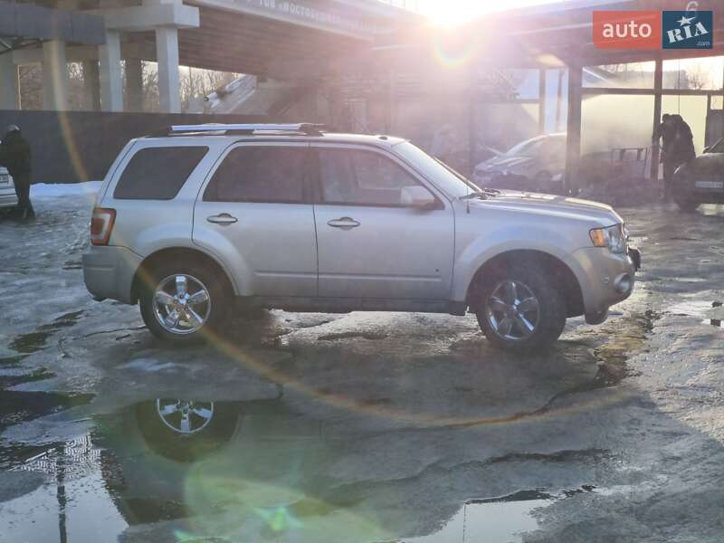 Позашляховик / Кросовер Ford Escape 2011 в Броварах