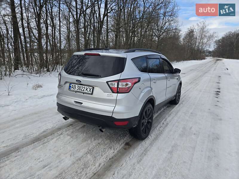 Внедорожник / Кроссовер Ford Escape 2018 в Хмельнике