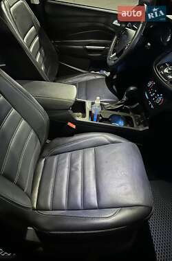 Внедорожник / Кроссовер Ford Escape 2017 в Одессе