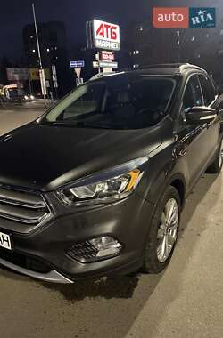 Внедорожник / Кроссовер Ford Escape 2017 в Одессе