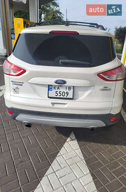 Внедорожник / Кроссовер Ford Escape 2013 в Киеве