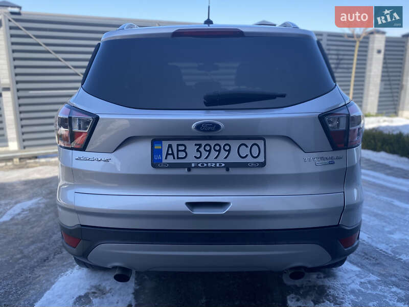 Внедорожник / Кроссовер Ford Escape 2016 в Виннице