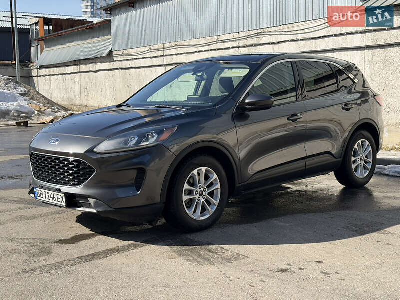 Внедорожник / Кроссовер Ford Escape 2020 в Киеве