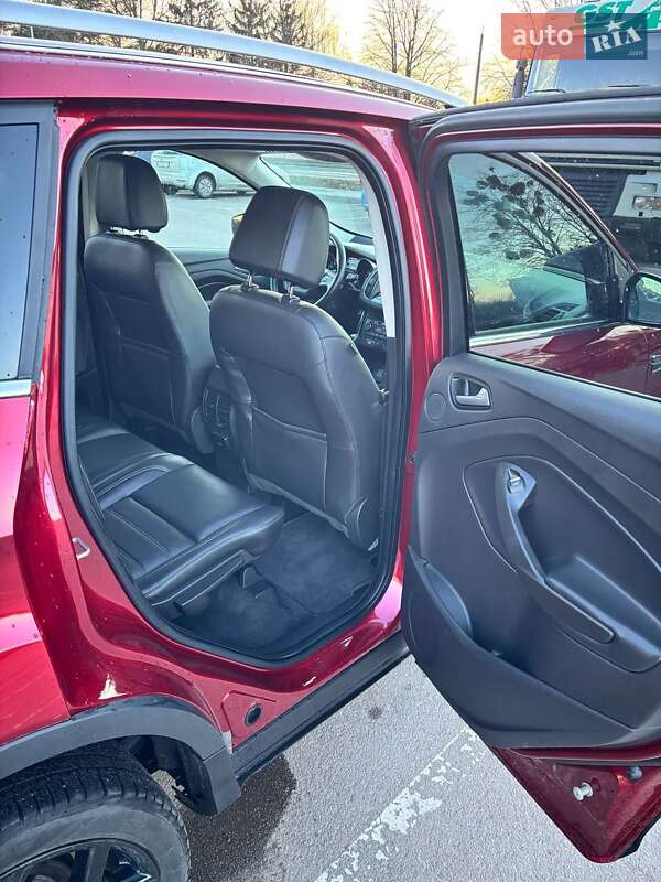 Внедорожник / Кроссовер Ford Escape 2017 в Ровно