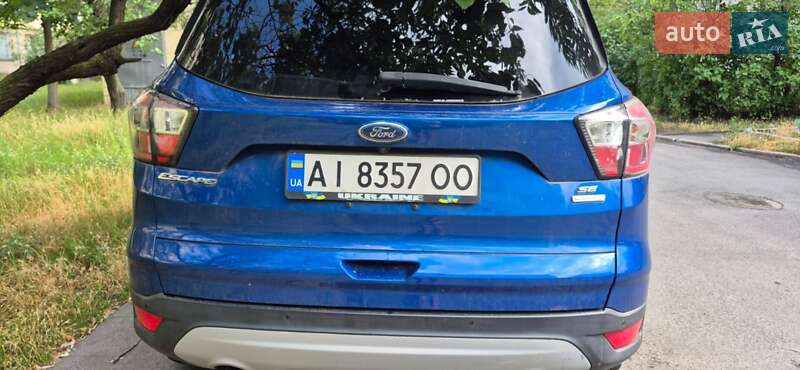 Позашляховик / Кросовер Ford Escape 2016 в Києві фото 17 Позашляховик / Кросовер Ford Escape 2016 в Києві