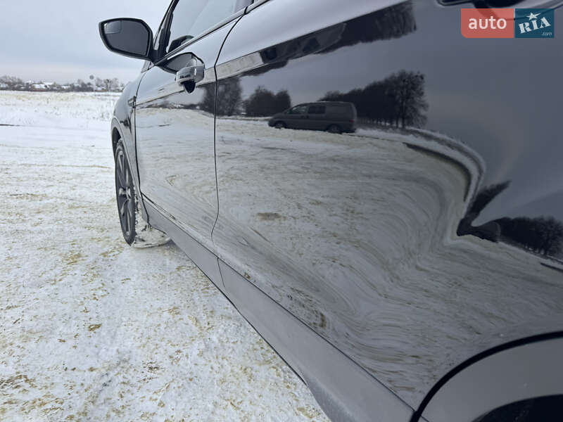 Внедорожник / Кроссовер Ford Escape 2017 в Сумах