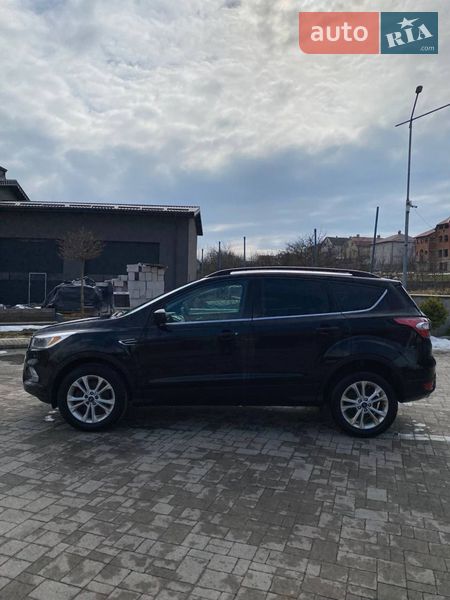 Внедорожник / Кроссовер Ford Escape 2018 в Львове