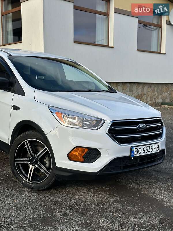 Позашляховик / Кросовер Ford Escape 2018 в Бережанах