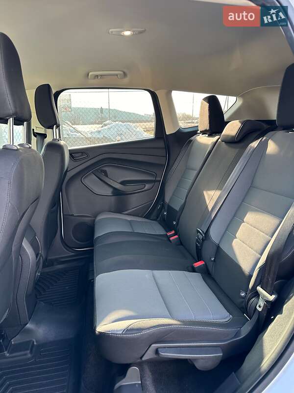 Позашляховик / Кросовер Ford Escape 2018 в Бережанах