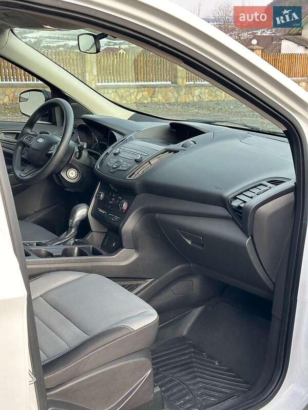 Позашляховик / Кросовер Ford Escape 2018 в Бережанах