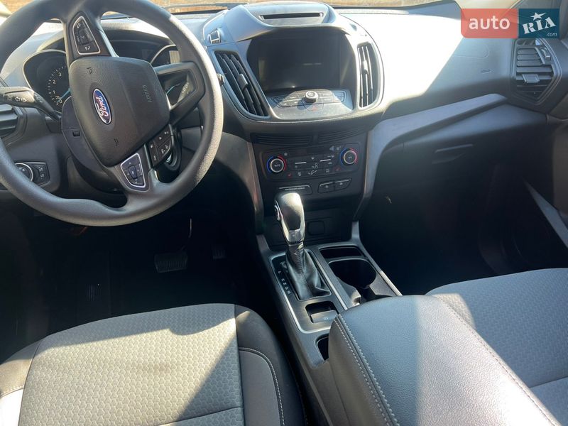 Внедорожник / Кроссовер Ford Escape 2018 в Дубно