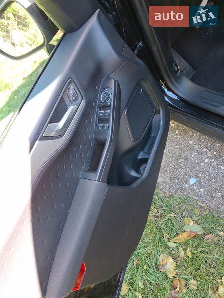 Внедорожник / Кроссовер Ford Escape 2020 в Тернополе