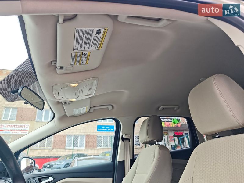 Внедорожник / Кроссовер Ford Escape 2017 в Сумах