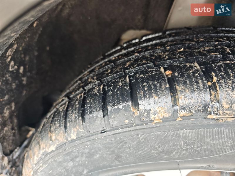 Внедорожник / Кроссовер Ford Escape 2017 в Сумах