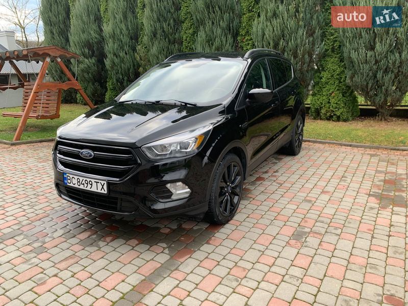 Позашляховик / Кросовер Ford Escape 2019 в Дрогобичі