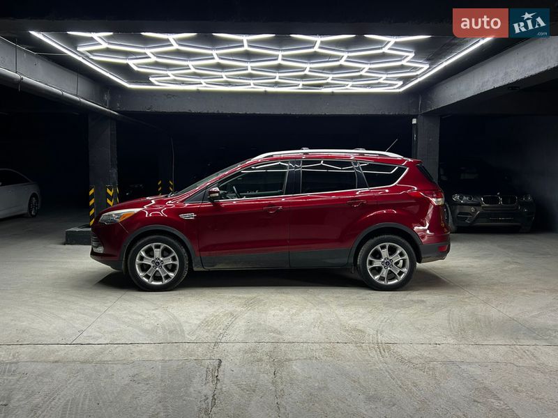 Внедорожник / Кроссовер Ford Escape 2014 в Черновцах