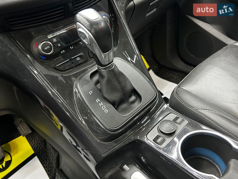 Внедорожник / Кроссовер Ford Escape 2014 в Черновцах