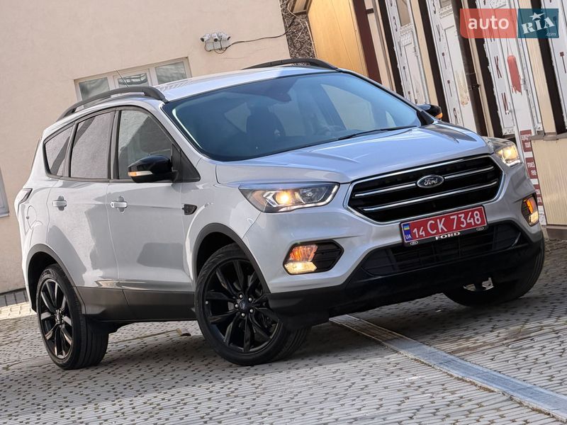 Внедорожник / Кроссовер Ford Escape 2017 в Дрогобыче фото 8 Внедорожник / Кроссовер Ford Escape 2017 в Дрогобыче