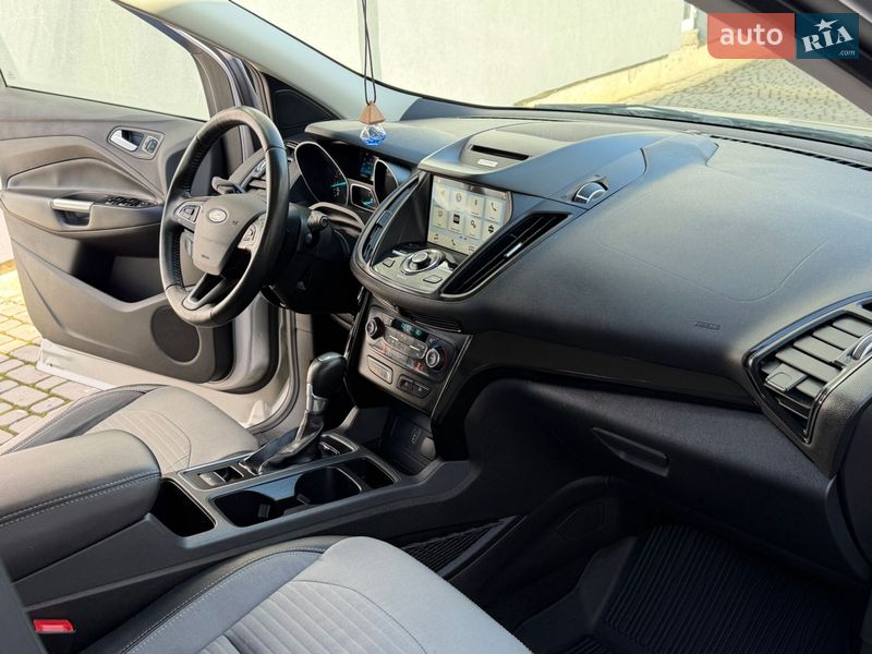 Внедорожник / Кроссовер Ford Escape 2017 в Дрогобыче фото 45 Внедорожник / Кроссовер Ford Escape 2017 в Дрогобыче