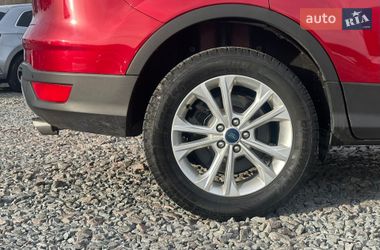 Внедорожник / Кроссовер Ford Escape 2018 в Львове