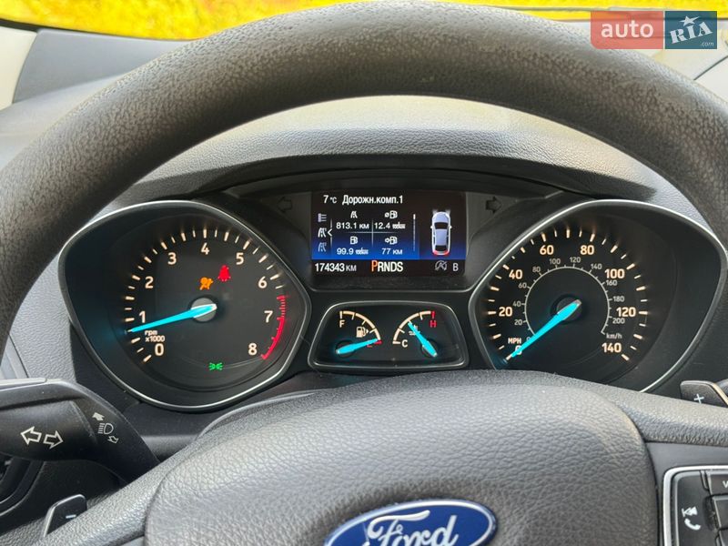 Внедорожник / Кроссовер Ford Escape 2016 в Стрые