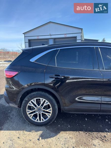 Позашляховик / Кросовер Ford Escape 2022 в Тернополі