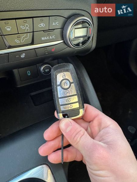 Позашляховик / Кросовер Ford Escape 2022 в Тернополі