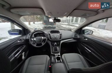 Внедорожник / Кроссовер Ford Escape 2015 в Ровно