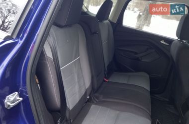 Внедорожник / Кроссовер Ford Escape 2015 в Ровно