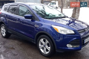 Внедорожник / Кроссовер Ford Escape 2015 в Ровно