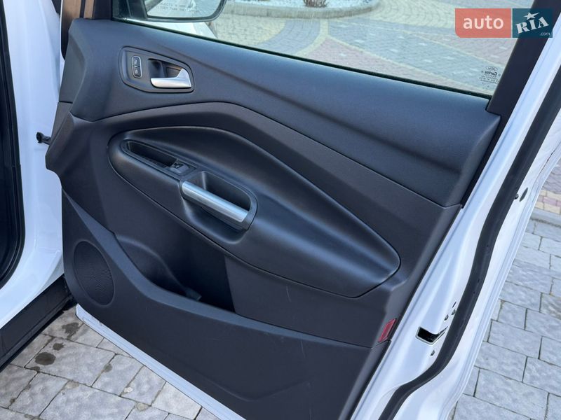 Позашляховик / Кросовер Ford Escape 2018 в Дрогобичі