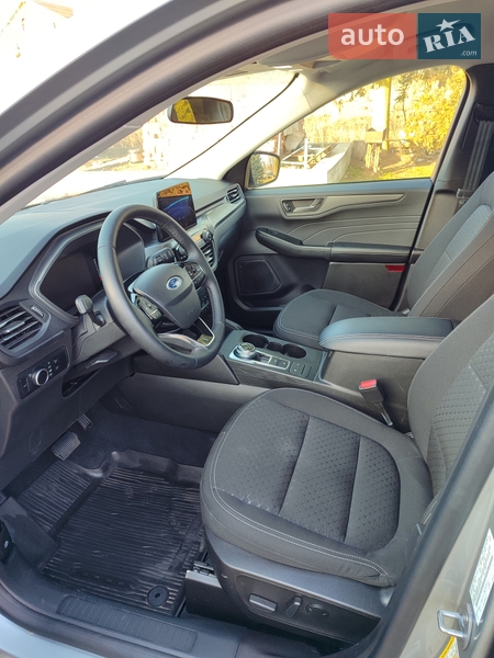 Внедорожник / Кроссовер Ford Escape 2023 в Галиче