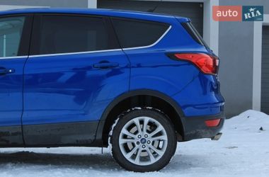 Внедорожник / Кроссовер Ford Escape 2018 в Виннице