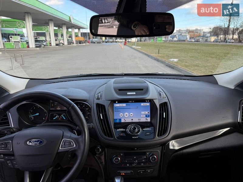 Внедорожник / Кроссовер Ford Escape 2017 в Житомире