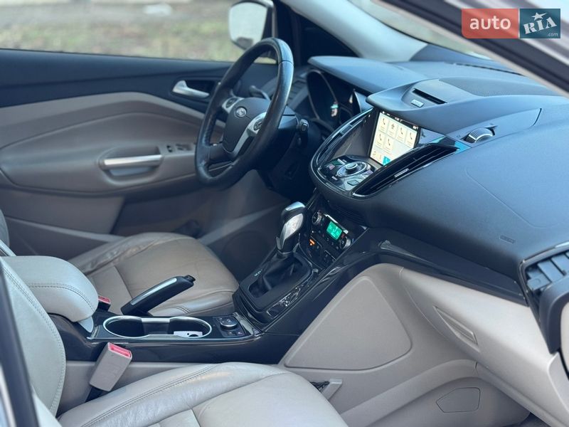 Позашляховик / Кросовер Ford Escape 2016 в Вінниці