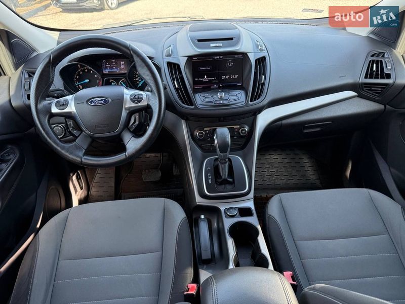 Внедорожник / Кроссовер Ford Escape 2012 в Стрые