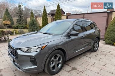 Позашляховик / Кросовер Ford Escape 2023 в Дніпрі