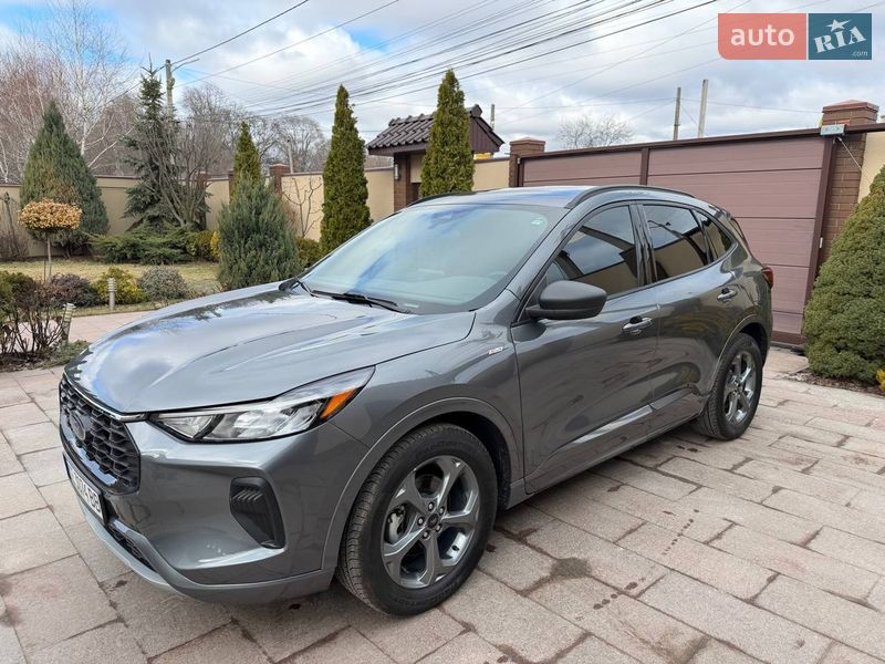 Внедорожник / Кроссовер Ford Escape 2023 в Днепре