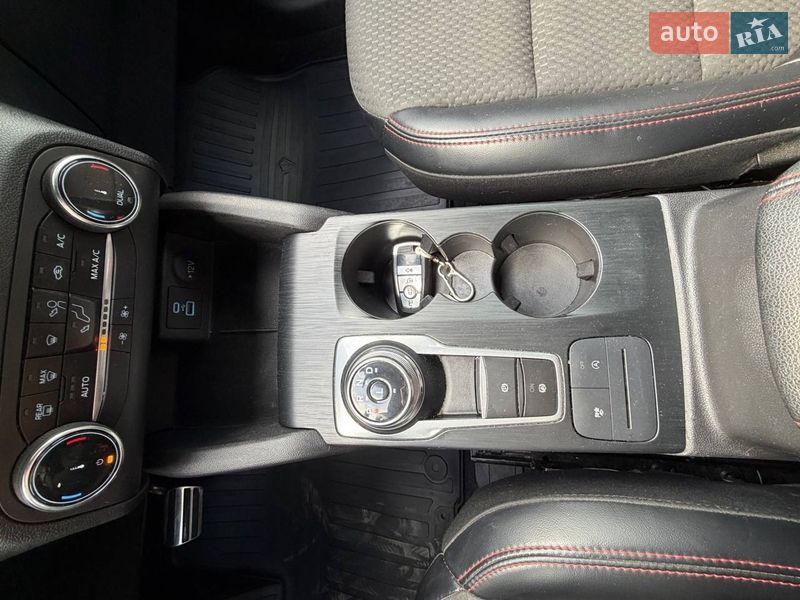 Внедорожник / Кроссовер Ford Escape 2023 в Днепре