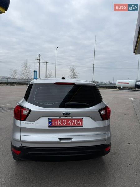 Внедорожник / Кроссовер Ford Escape 2019 в Днепре