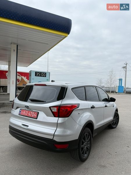 Внедорожник / Кроссовер Ford Escape 2019 в Днепре